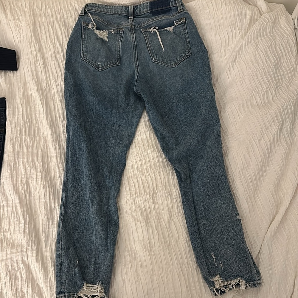 Abercrombie & Fitch Curve Love High Rise Mom Jean – Size 27/4R - Picture 6 of 6
